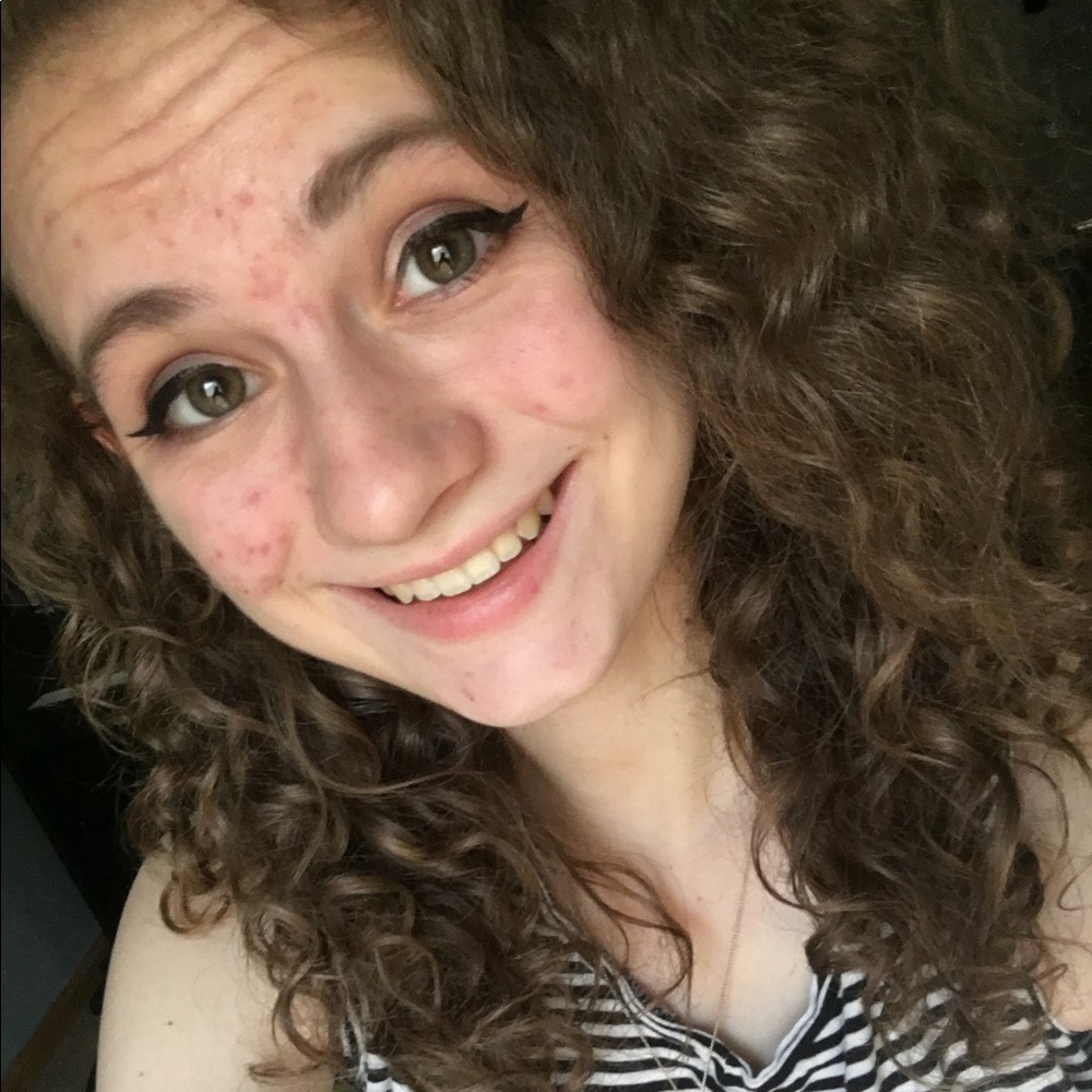 Meet your Posher, Hannah